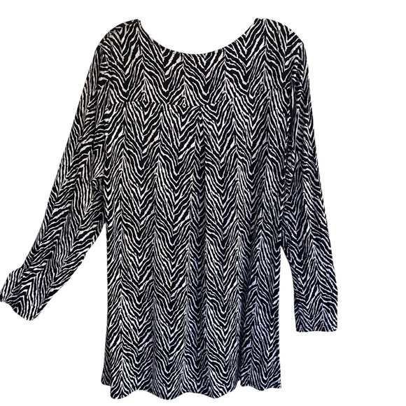 intro. Black & White Zebra Stripe Stretchy Soft Long Sleeve Size LARGE - Picture 4 of 8
